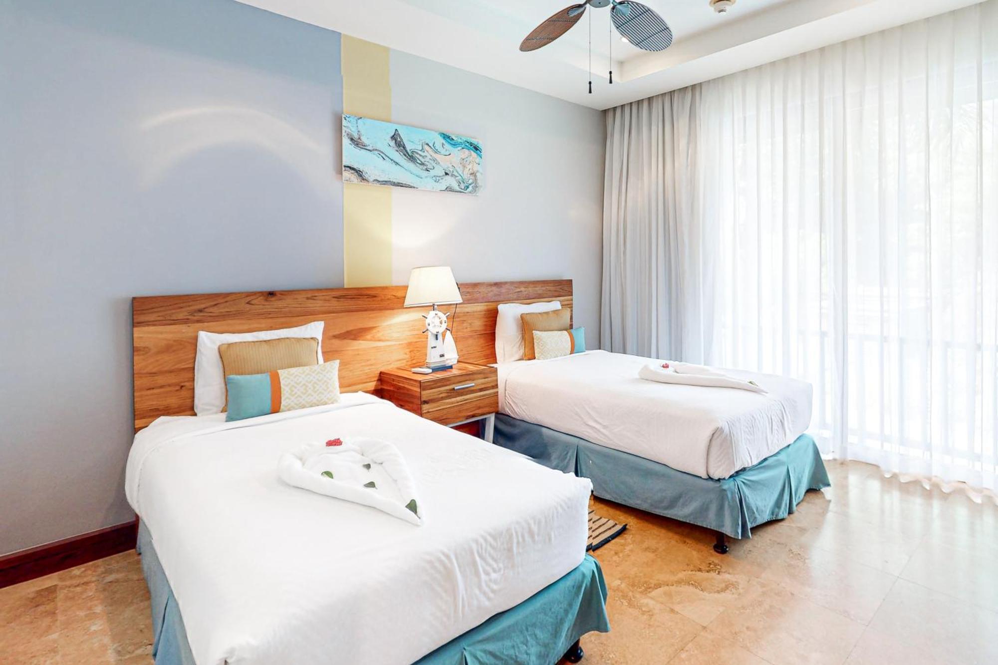 Condo @ Azul Paraiso Coco Bilik gambar